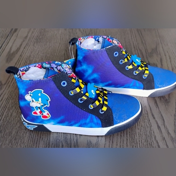 Sonic Big Boy's High Top Sneakers Size 6 Blue&Black Logo Print NWT - Picture 7 of 12